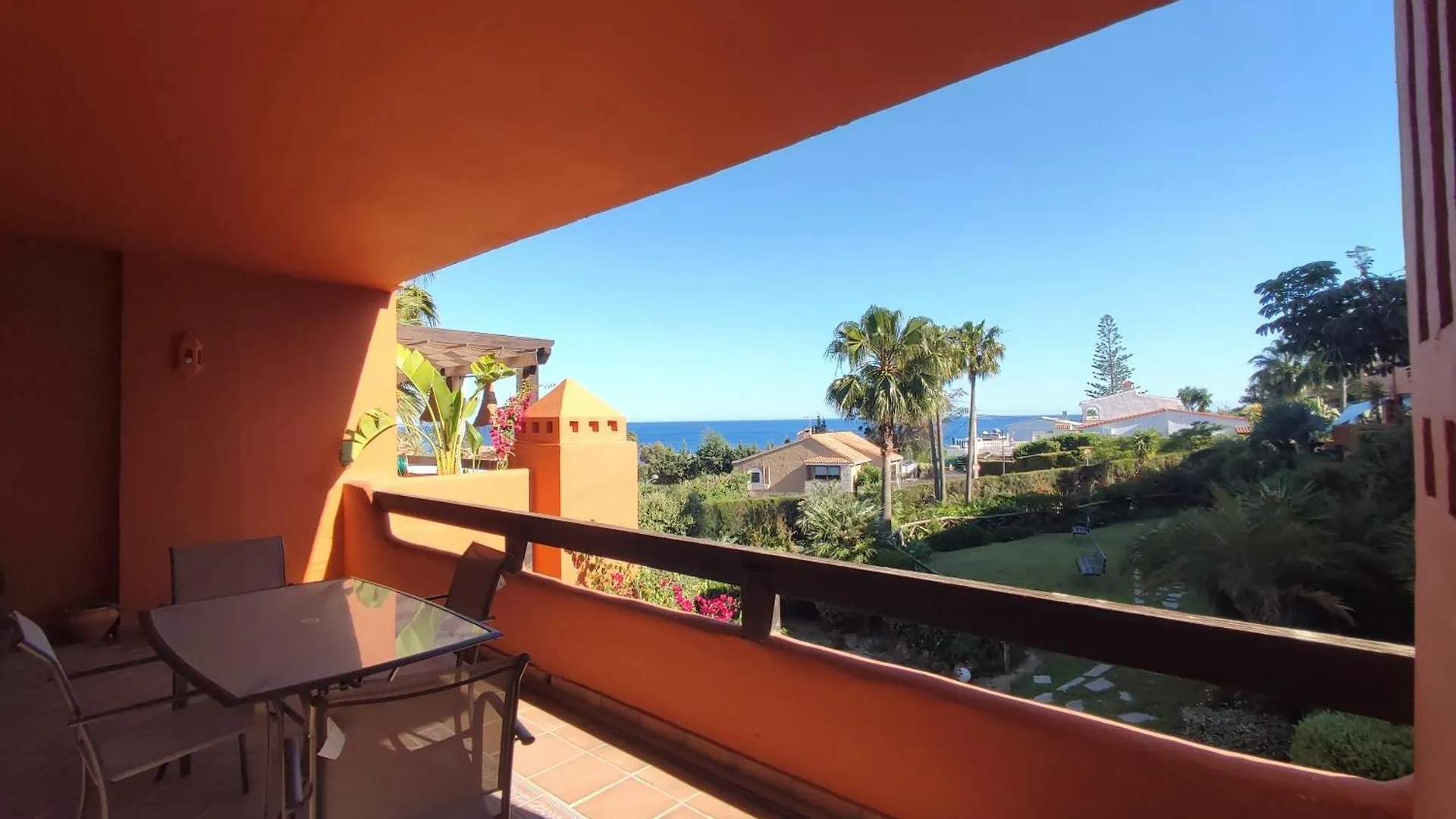 Paraiso Galera - Apartamento Con Piscina Estepona 0*,  Spain