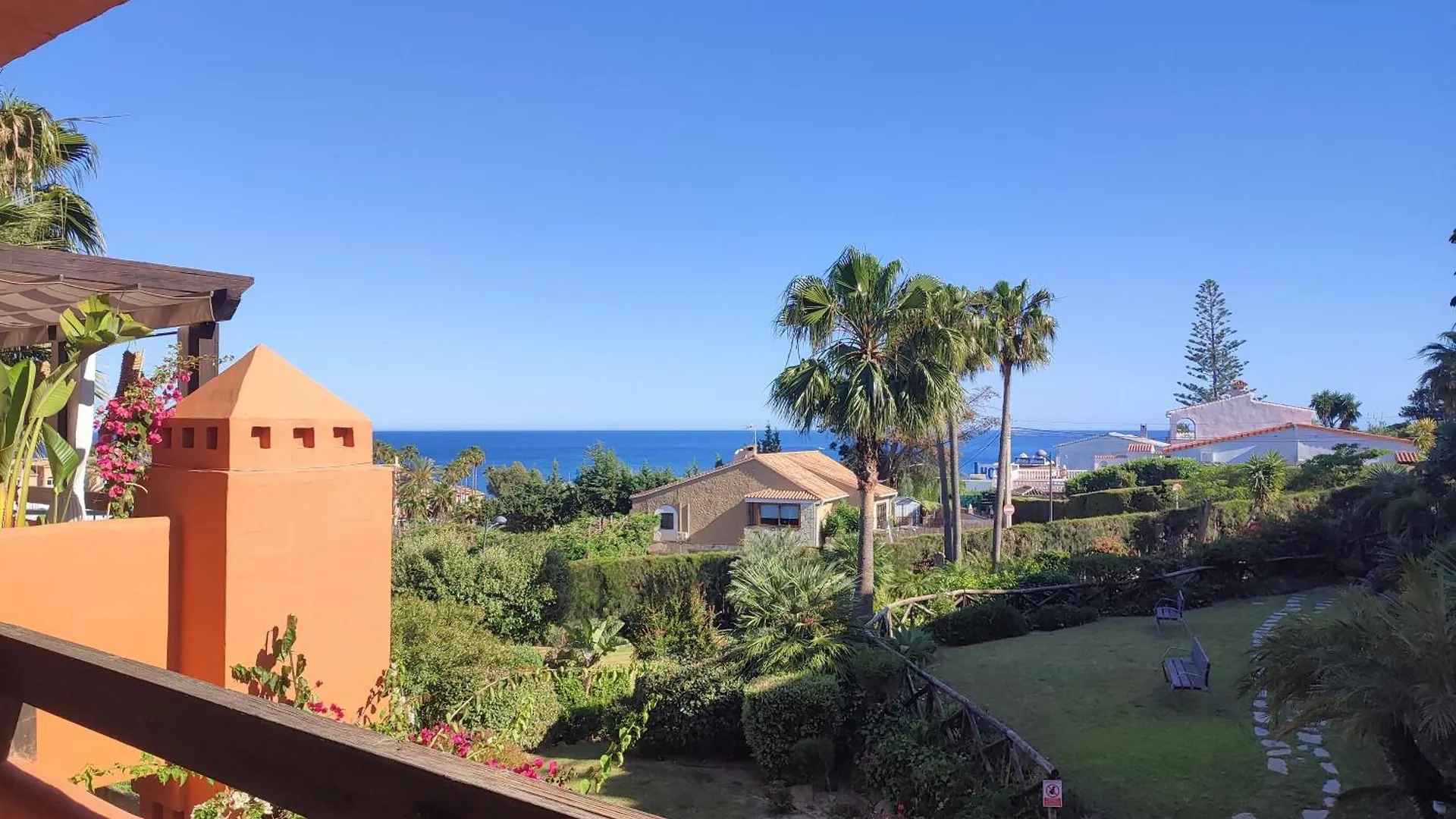 Paraiso Galera - Apartamento Con Piscina Estepona
